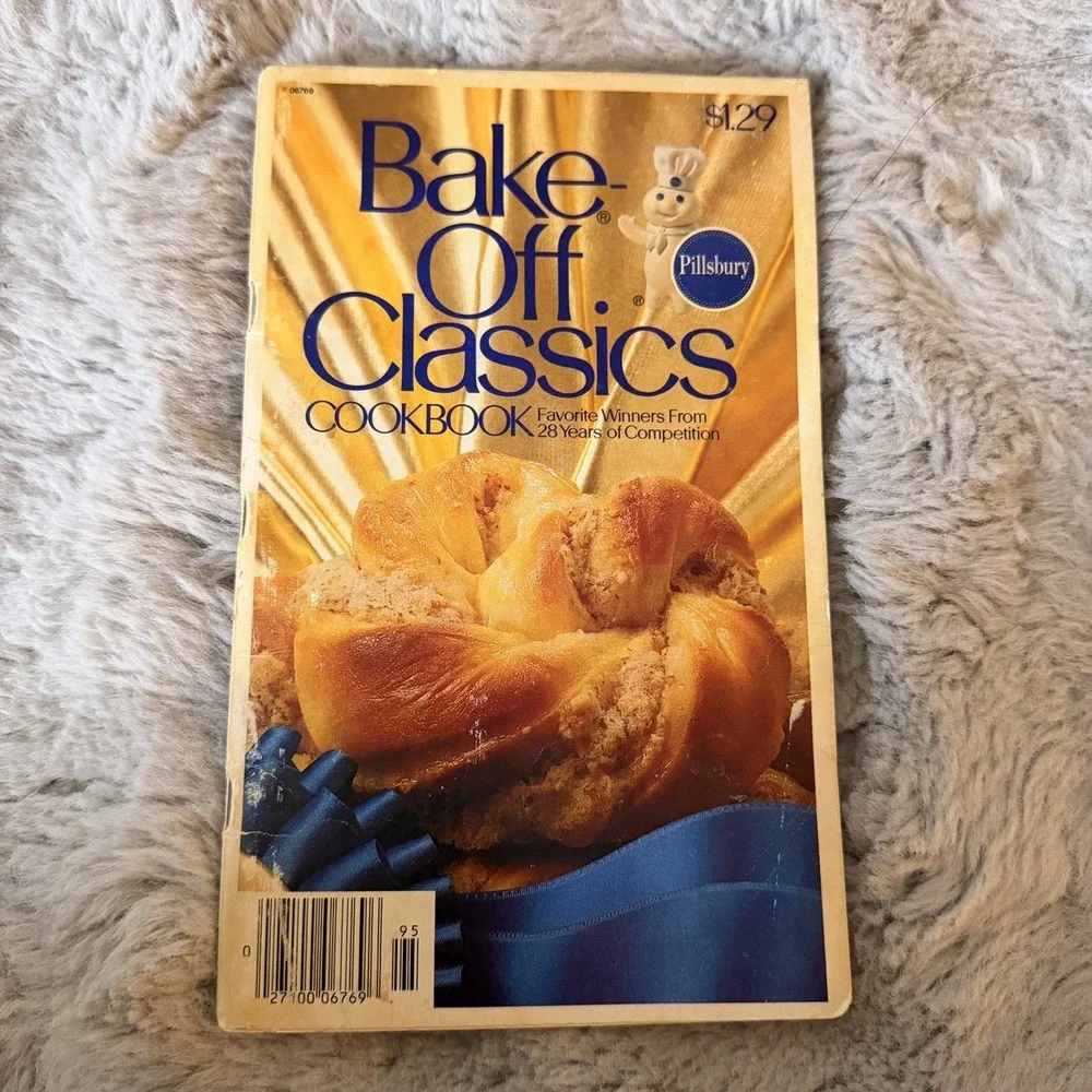 Pillsbury‎ Bake-Off Classics Cookbook Favorite Winners from 28 Years (1979)